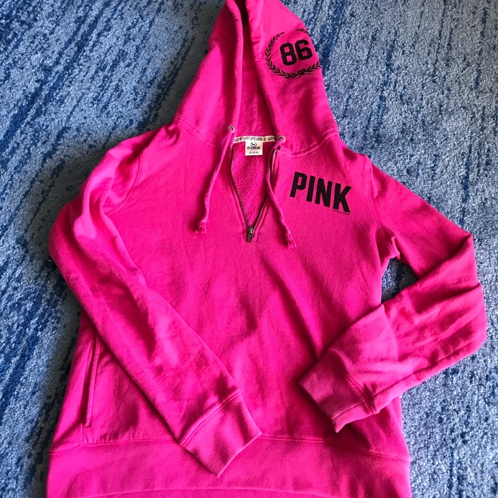 VS Pink sweatshirt